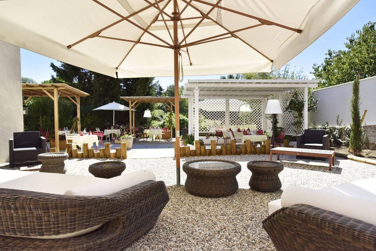 Logis Hotel-Restaurant Le Relais โอตรีฟส์ ภายนอก รูปภาพ
